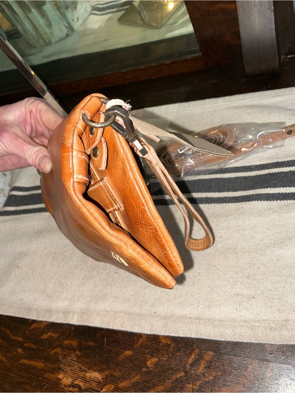 NWT Bed Stu Leather Cadence Wallet Wristlet Crossbody Bag Tan Rustic MSRP $179 - Picture 7 of 15